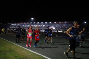 BIB: 431
                            <button type="button" onclick="openModal(10582503)" class="btn btn-primary btn-sm float-right btn-popup" data-toggle="modal" data-target=".modal-high-quality">
                        <i class="fas fa-shopping-cart"></i> Add to Cart
                    </button>
                                            <button type="button" onclick="isThisMe(10582503, true)" class="btn btn-success btn-sm float-right btn-popup btn-isme hidden" data-toggle="tooltip" data-placement="bottom" title="นี่คือรูปของคุณใช่ไหม คลิกที่นี่เพื่อเอาเข้าอัลบั้ม">
                        <i class="fas fa-plus"></i> Add to album
                    </button>
                    <button type="button" onclick="isThisMe(10582503, false)" class="btn btn-warning btn-sm float-right btn-popup btn-isnotme hidden">
                        <i class="fas fa-ban"></i> Remove from album
                    </button>